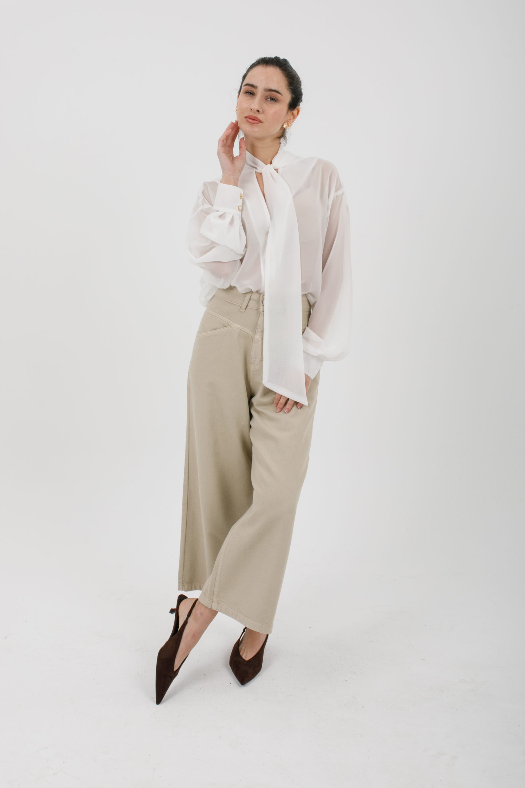 4V7A9031 Zina - Image 1